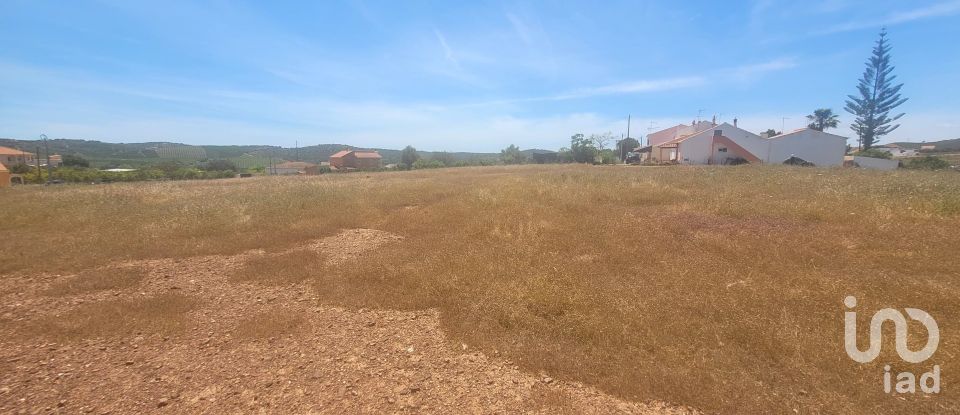 Terrain à Silves de 9 360 m²