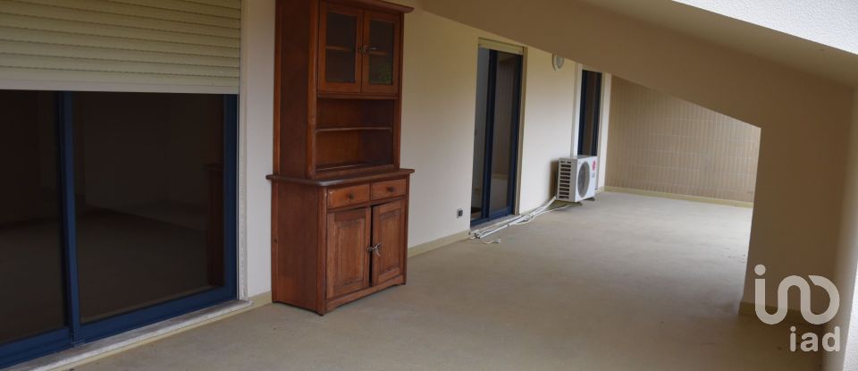Appartement T5 à Santo António dos Olivais de 306 m²