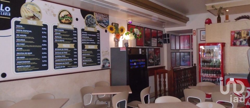 Boutique/Local commercial à Santarém (Marvila), Santa Iria Da Ribeira De Santarém, Santarém (São Salvador) E Santarém (São Nicolau) de 165 m²