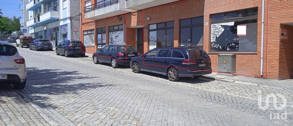 Loja / Estabelecimento Comercial em Nelas de 345 m²