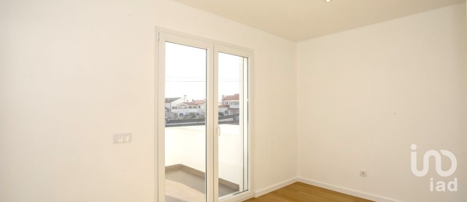 Maison T3 à Tornada e Salir do Porto de 210 m²