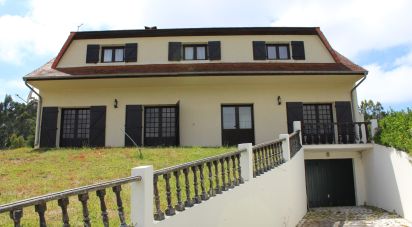 Maison T5 à Famalicão de 415 m²