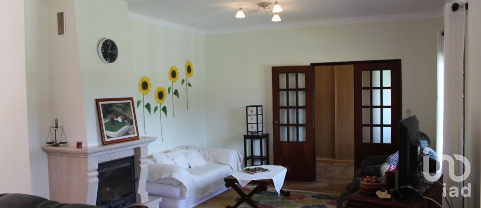 House T5 in Famalicão of 415 m²