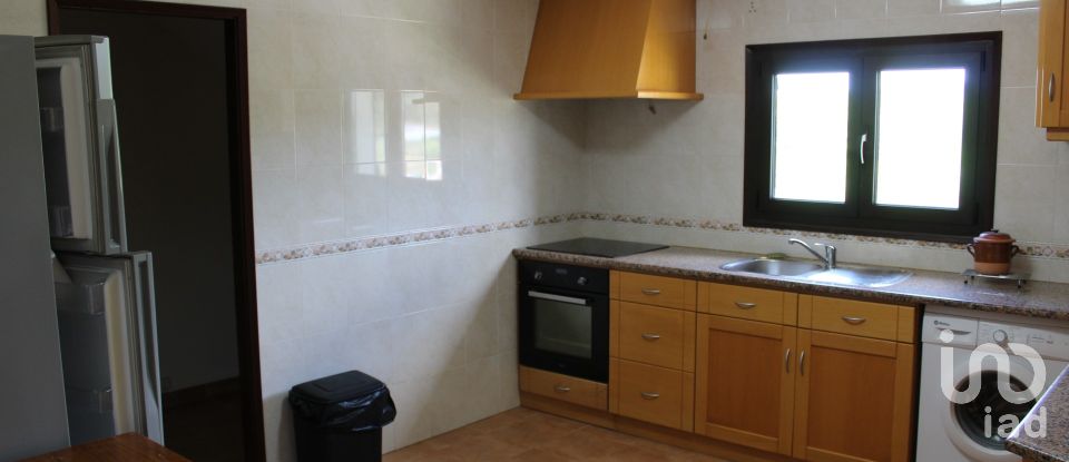 House T5 in Famalicão of 415 m²