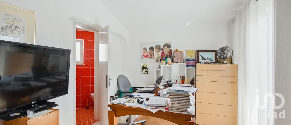 Moradia T3 em Albufeira e Olhos de Água de 235 m²