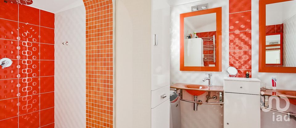 Moradia T3 em Albufeira e Olhos de Água de 235 m²