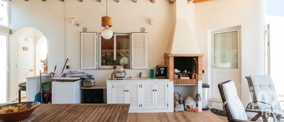 Moradia T3 em Albufeira e Olhos de Água de 235 m²