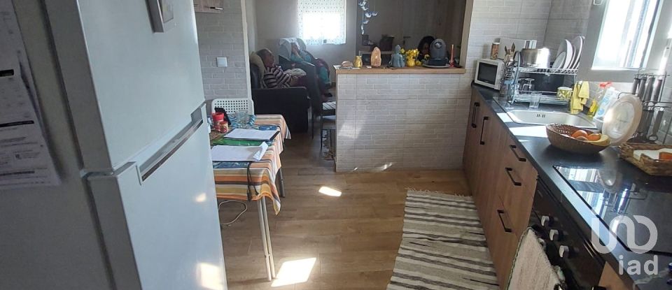 House T2 in Nossa Senhora da Graça dos Degolados of 32 m²