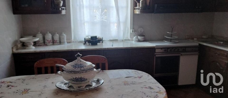 Casa de Campo T4 em Lagoaça e Fornos de 149 m²