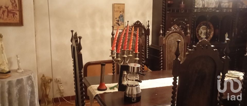 Casa de Campo T4 em Lagoaça e Fornos de 149 m²