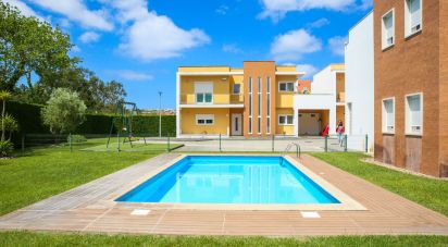 House T3 in Lourinhã e Atalaia of 146 m²