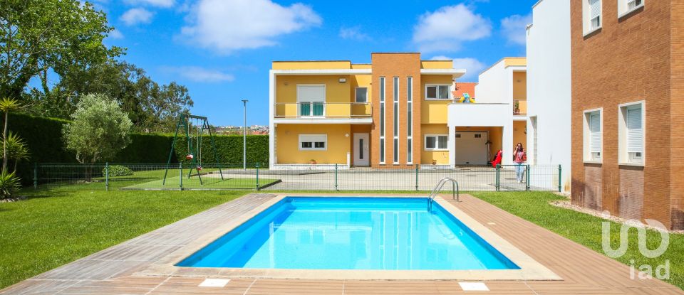 Moradia T3 em Lourinhã e Atalaia de 146 m²