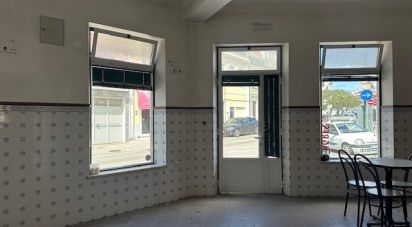 Bâtiment à Vieira de Leiria de 170 m²