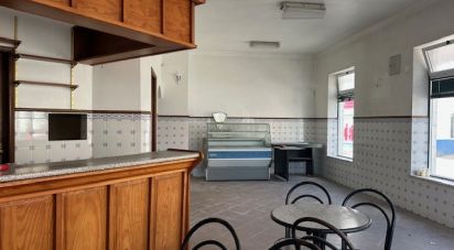 Bâtiment à Vieira de Leiria de 170 m²