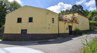 Maison de village T3 à Vila Nova de 802 m²