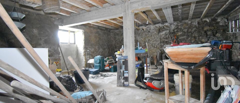 Village house T3 in Vila Nova of 802 m²