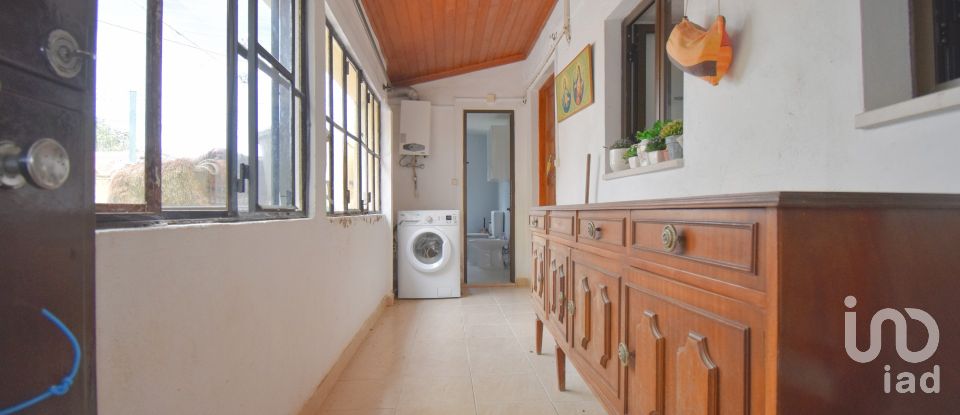 Village house T3 in Vila Nova of 802 m²