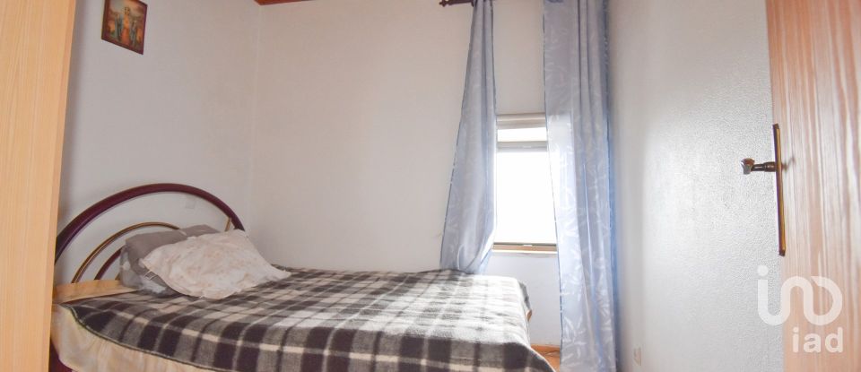 Village house T3 in Vila Nova of 802 m²