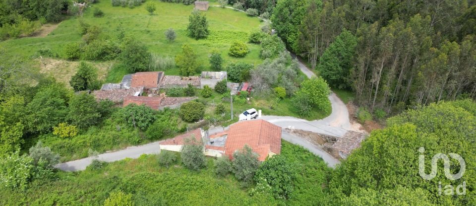 Village house T3 in Vila Nova of 802 m²