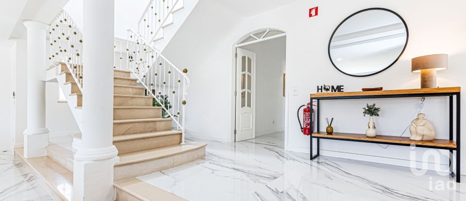 Maison T4 à Porches de 288 m²