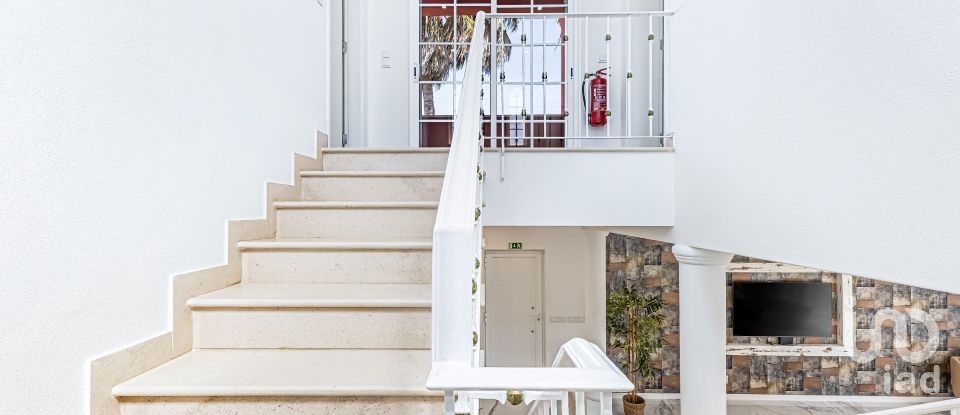 Maison T4 à Porches de 288 m²