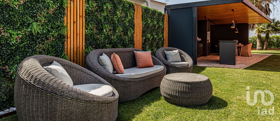 Maison T4 à Porches de 288 m²