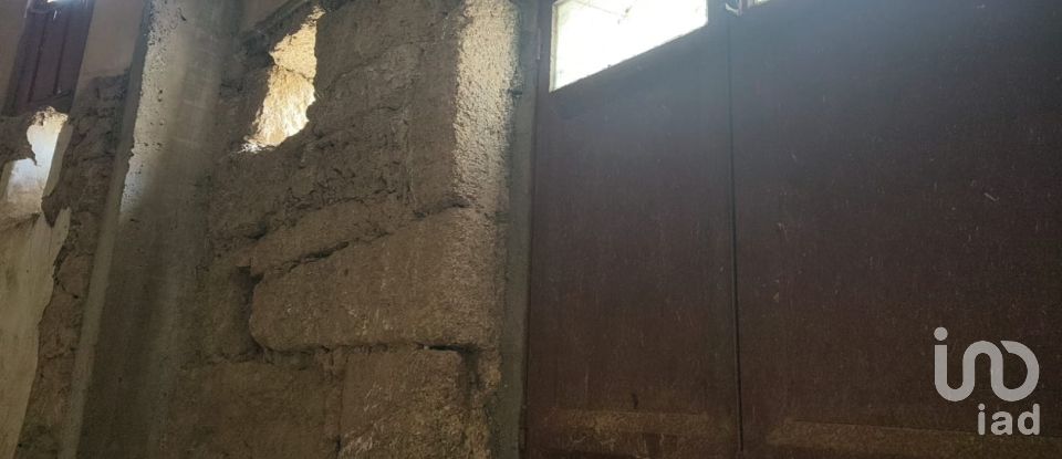 House T0 in Covas e Vila Nova de Oliveirinha of 246 m²