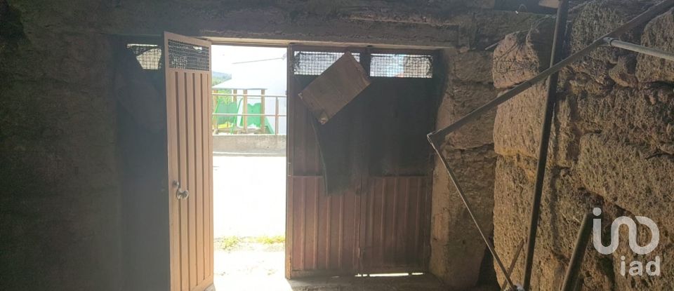 House T0 in Covas e Vila Nova de Oliveirinha of 246 m²