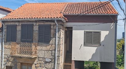 Maison T4 à Oliveira do Hospital e São Paio de Gramaços de 66 m²