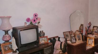 Maison T4 à Oliveira do Hospital e São Paio de Gramaços de 66 m²