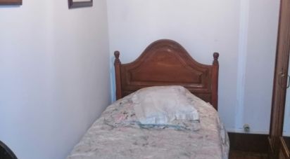 Maison T4 à Oliveira do Hospital e São Paio de Gramaços de 66 m²