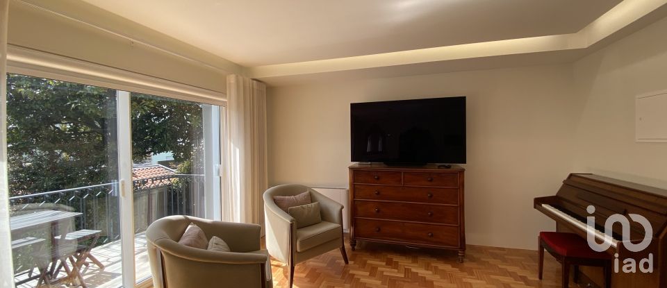 Maison de ville T7 à Ramalde de 227 m²