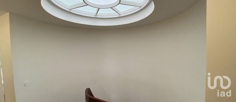 Maison de ville T7 à Ramalde de 227 m²