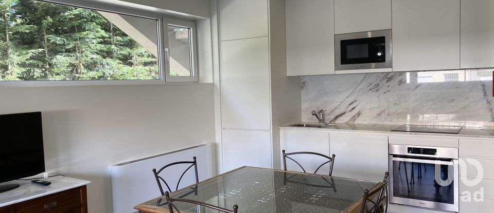 Maison de ville T7 à Ramalde de 227 m²