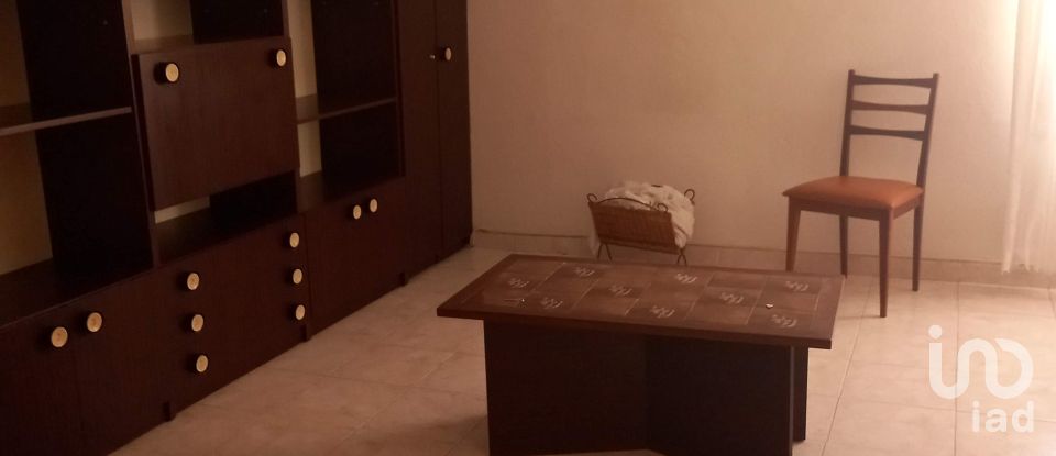 Moradia T4 em Atouguia da Baleia de 239 m²