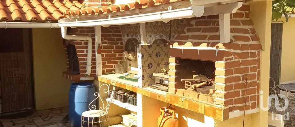 Moradia T4 em Atouguia da Baleia de 239 m²