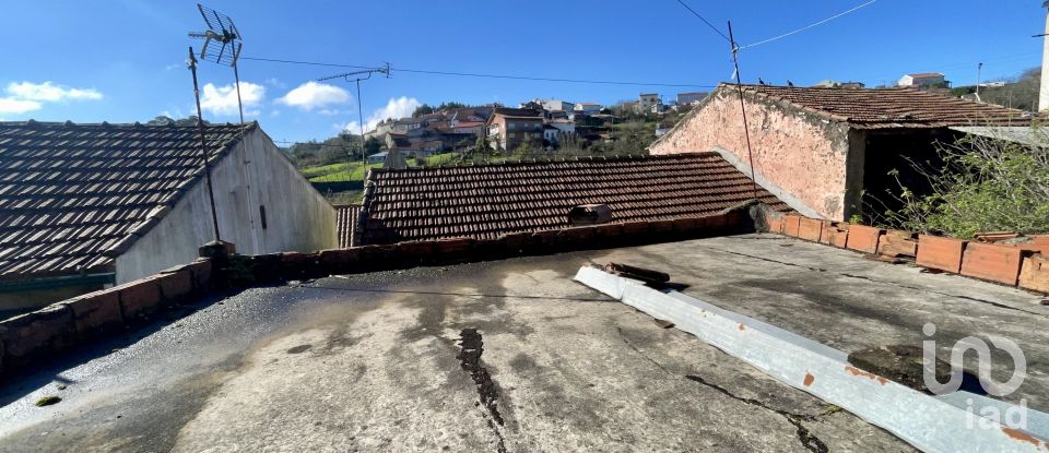 Moradia T5 em Lorvão de 200 m²