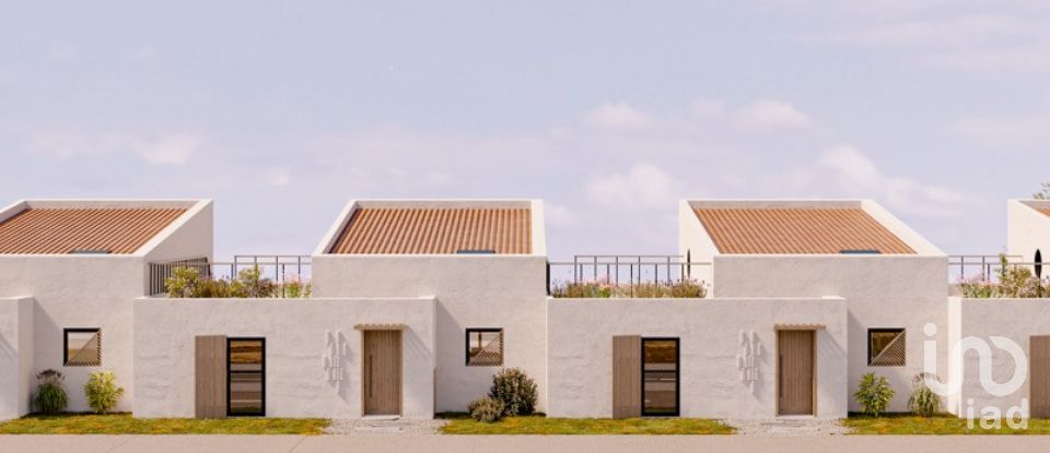 Moradia T2 em Bensafrim e Barão de São João de 105 m²