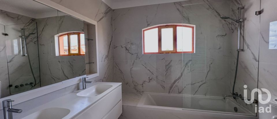 Apartment T3 in Cascais e Estoril of 126 m²