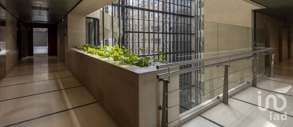 Bureaux à Santo António de 353 m²