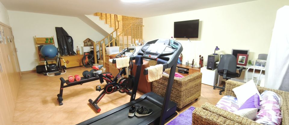 Moradia T3 em Quelfes de 175 m²