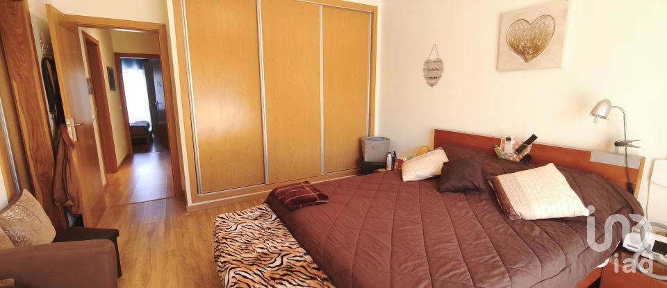 Moradia T3 em Quelfes de 175 m²