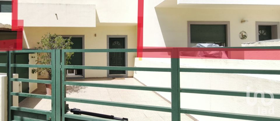 Moradia T3 em Quelfes de 175 m²