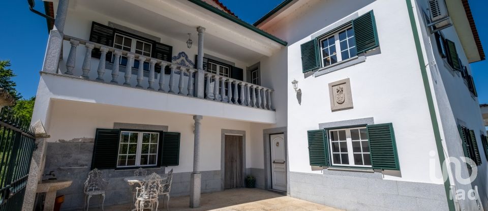 Maison T5 à Lourosa de 572 m²