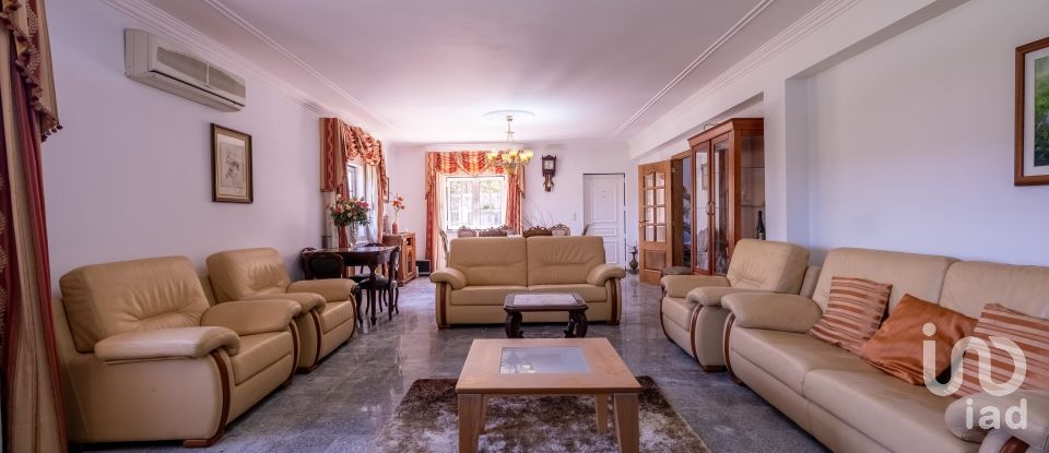 Maison T5 à Lourosa de 572 m²