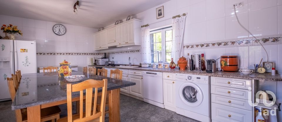 Maison T5 à Lourosa de 572 m²