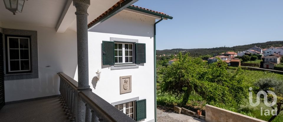 Maison T5 à Lourosa de 572 m²