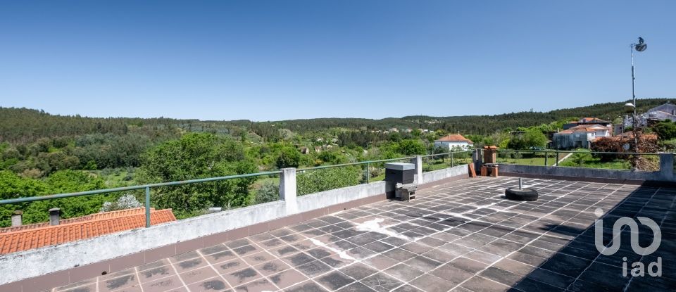 Maison T5 à Lourosa de 572 m²