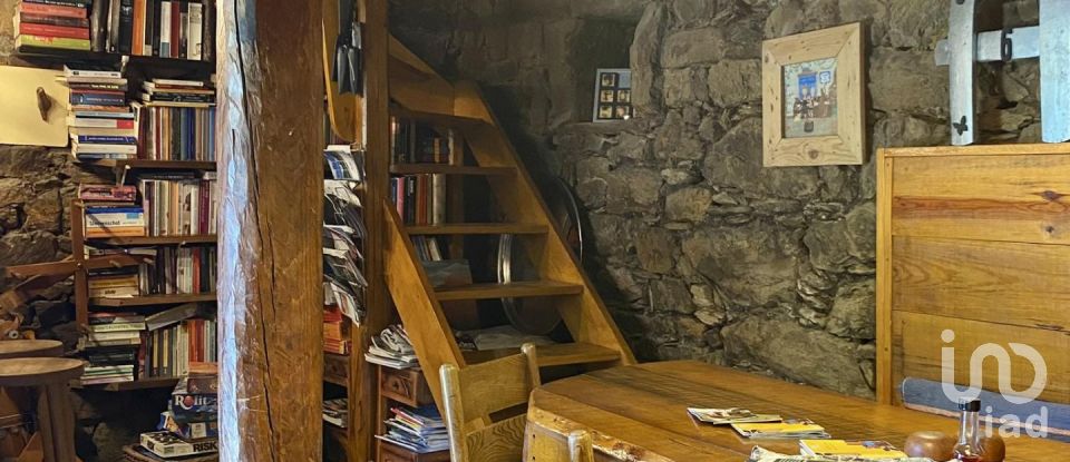 Farm T5 in Figueiró dos Vinhos e Bairradas of 330 m²