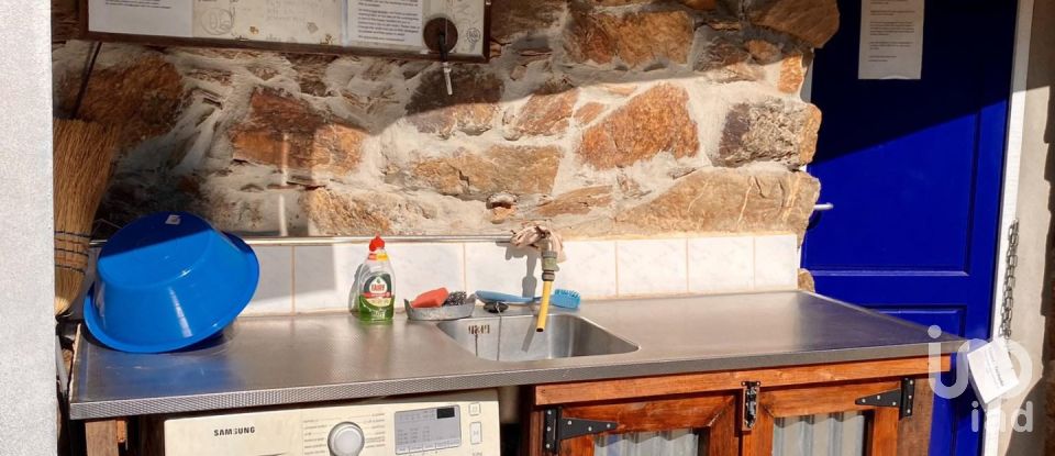 Farm T5 in Figueiró dos Vinhos e Bairradas of 330 m²